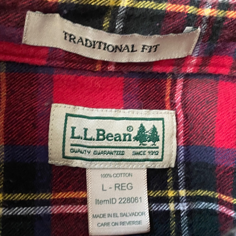 Men’s L.L.Bean Button down Shirt size Large - Picture 4 of 4